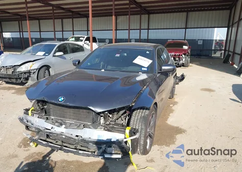 2021 BMW 3 Series 330E z USA, uszkodzony, nr VIN 3MW5P7J00M8B76502